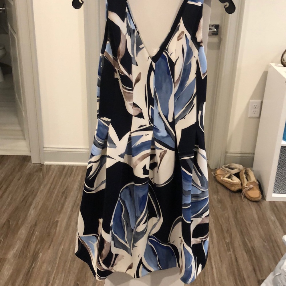 Vince Camuto dress with pockets